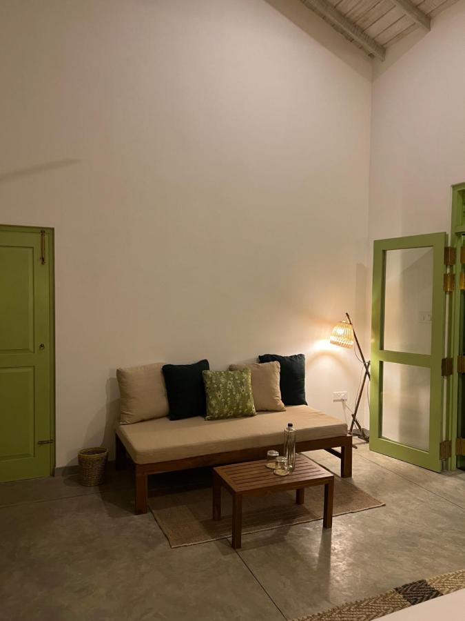 Zen House Hotel Ahangama Bagian luar foto