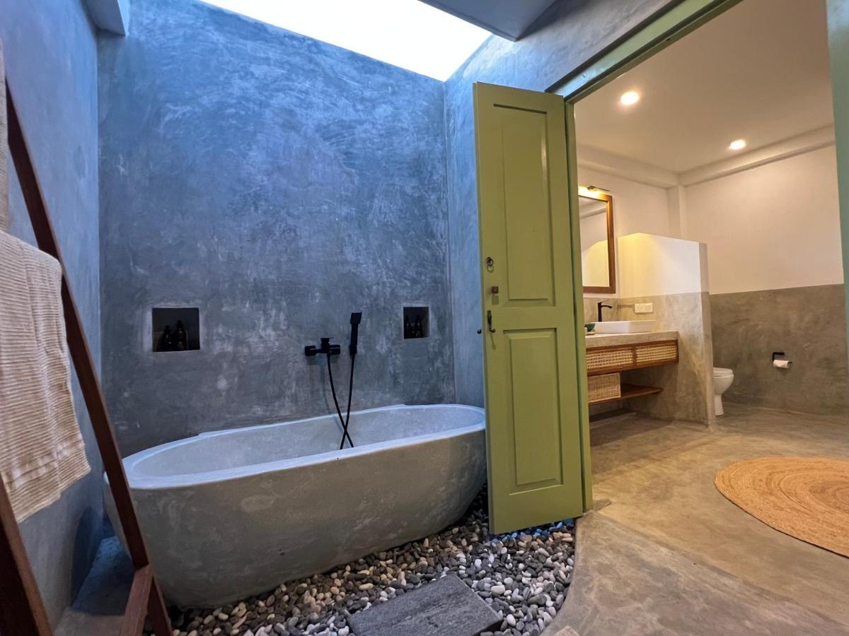 Zen House Hotel Ahangama Bagian luar foto