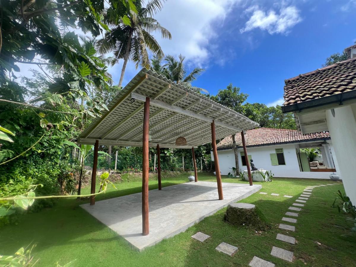 Zen House Hotel Ahangama Bagian luar foto