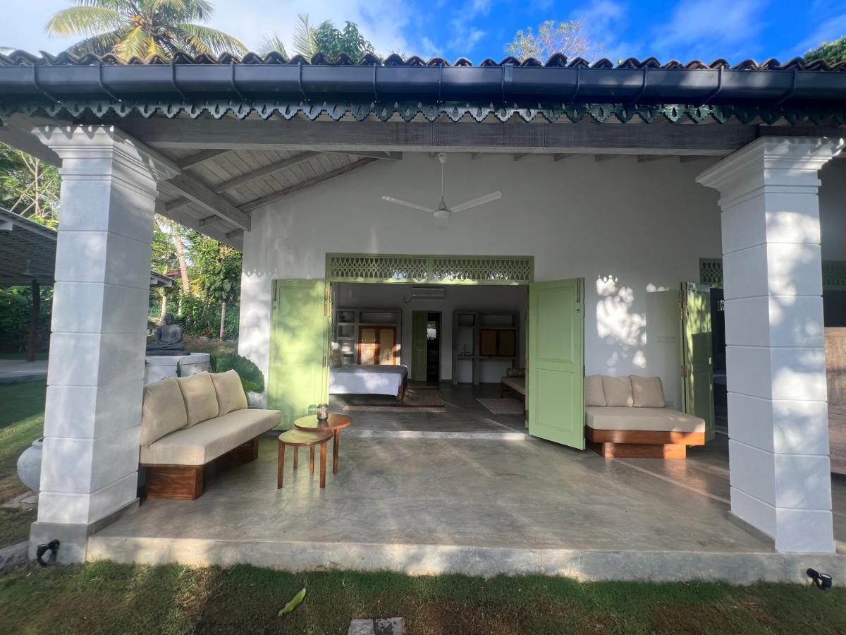 Zen House Hotel Ahangama Bagian luar foto