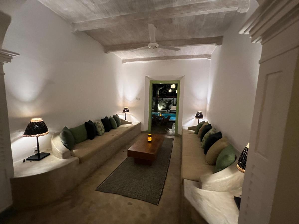 Zen House Hotel Ahangama Bagian luar foto