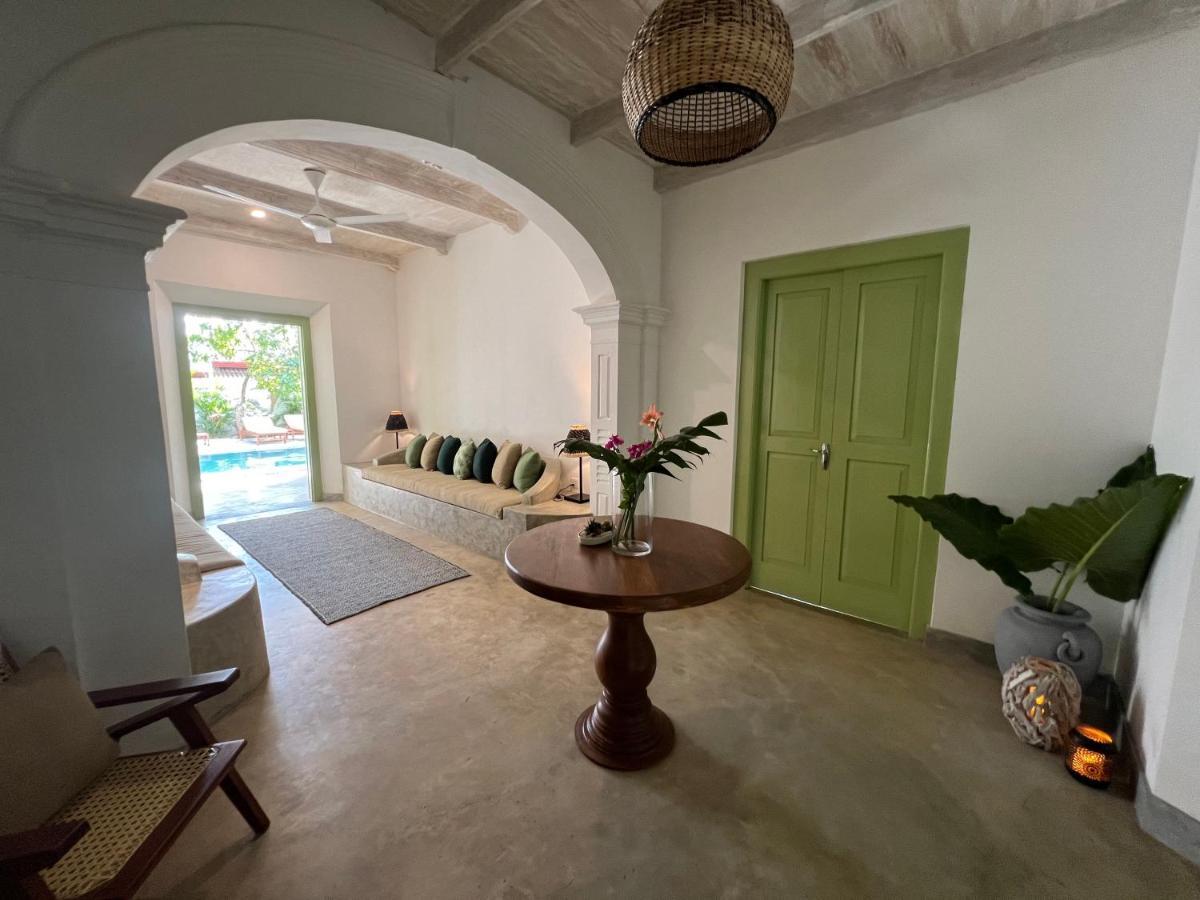 Zen House Hotel Ahangama Bagian luar foto