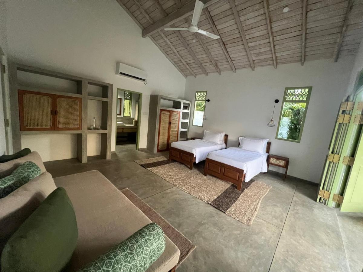 Zen House Hotel Ahangama Bagian luar foto