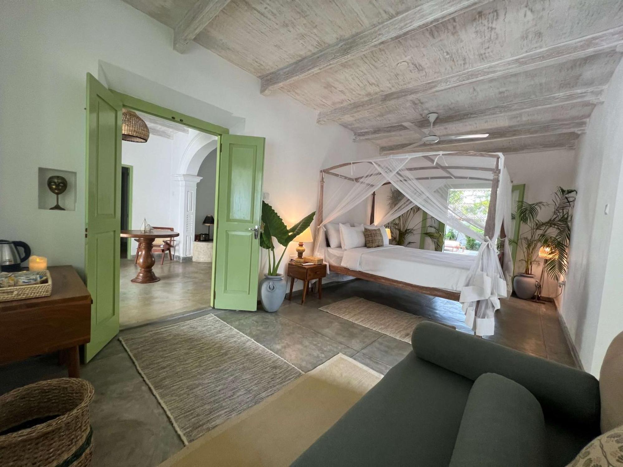 Zen House Hotel Ahangama Bagian luar foto