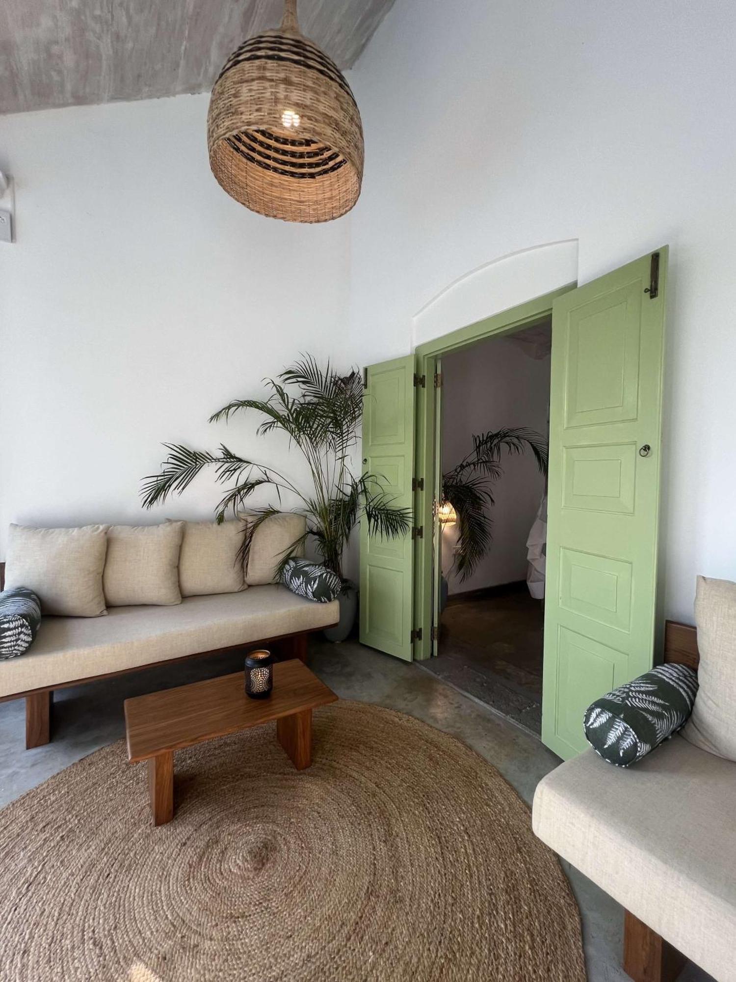 Zen House Hotel Ahangama Bagian luar foto