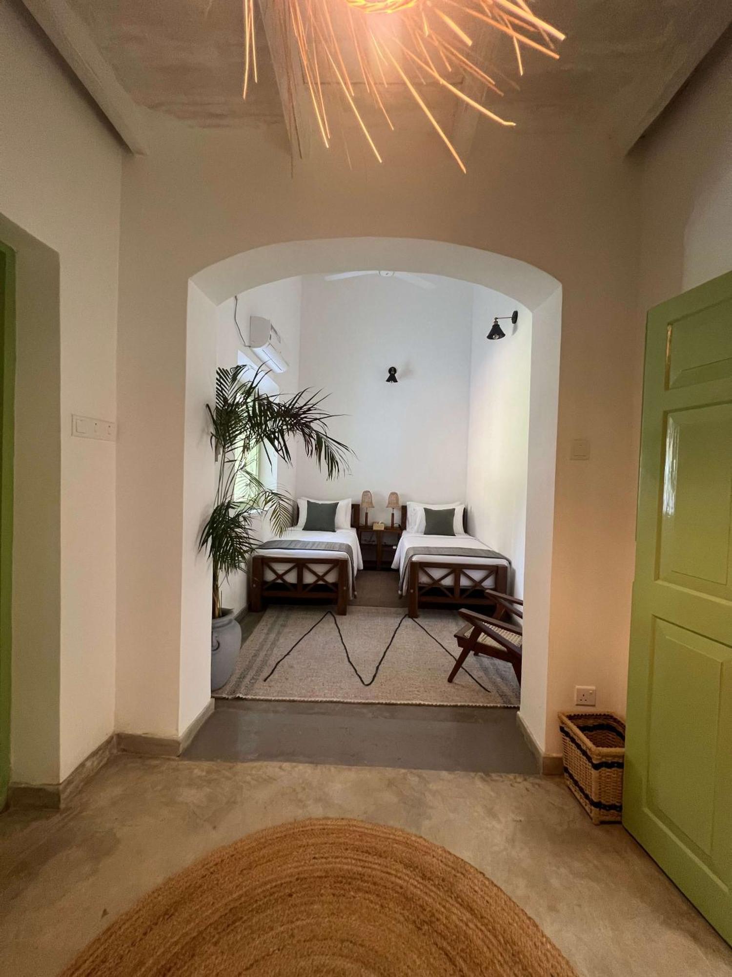 Zen House Hotel Ahangama Ruang foto